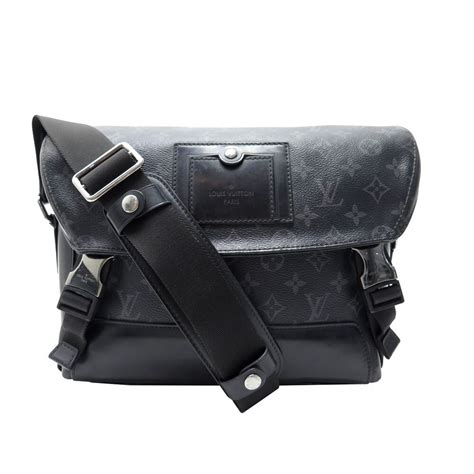 louis vuitton flap messenger|Messenger Voyager PM .